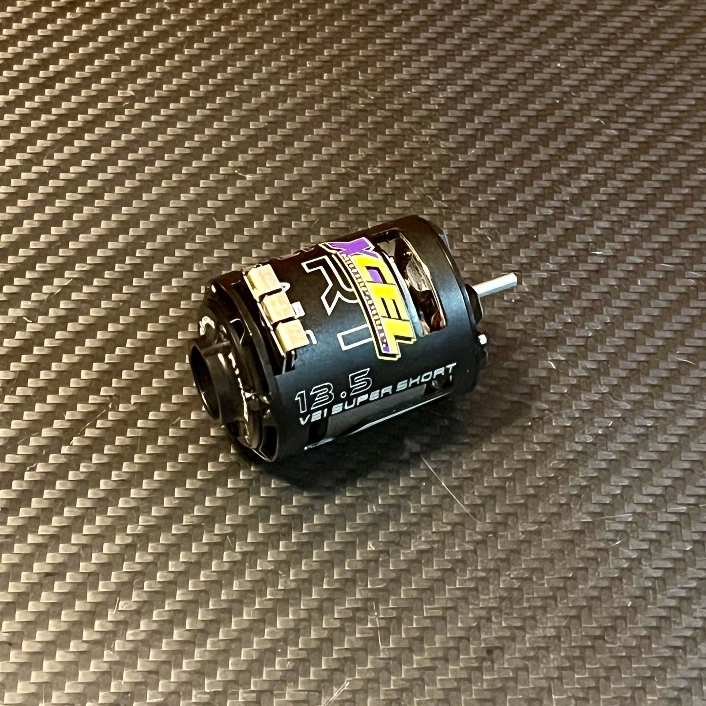 R1 V21 Super Short Motors